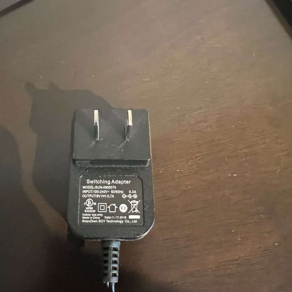 Switching Adapter - Picture 4 of 5